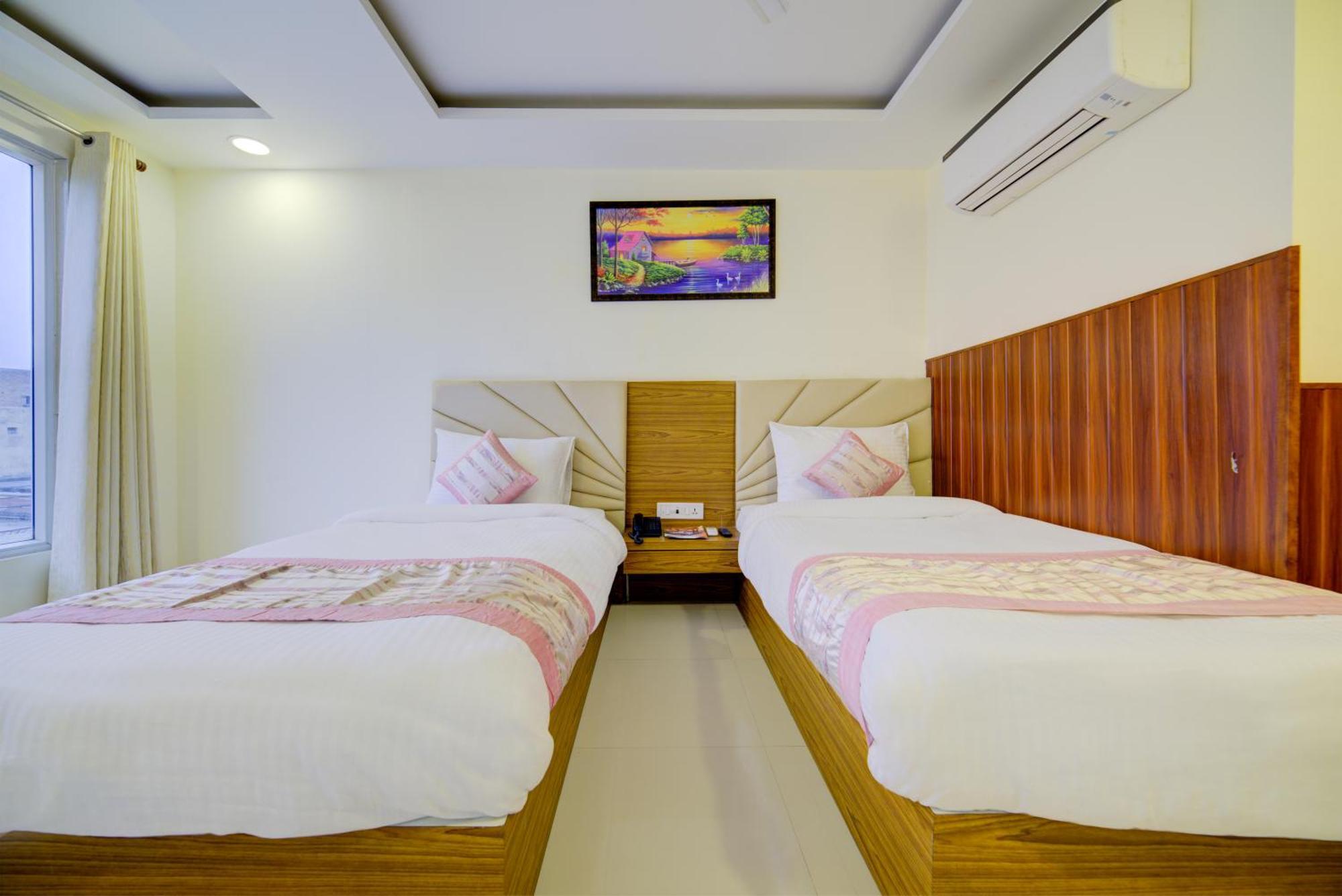 Hotel Grand Suites By D'Capitol Near Delhi Airport New Delhi Exterior foto