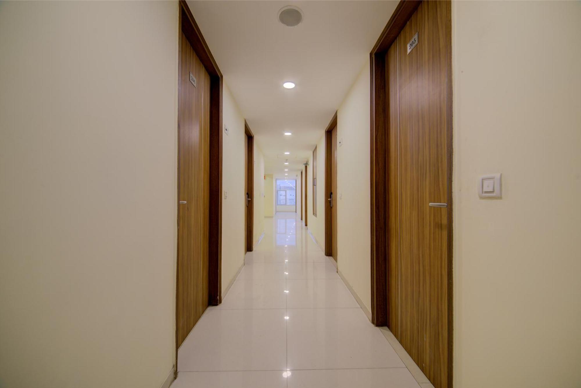 Hotel Grand Suites By D'Capitol Near Delhi Airport New Delhi Exterior foto